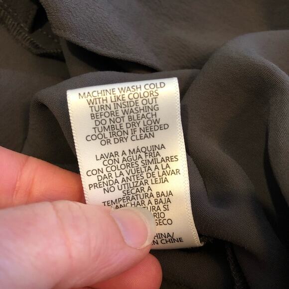 Brochu Walker Sheyla Otter gray wrap front tie waist jumpsuit size Medium - Picture 12 of 14